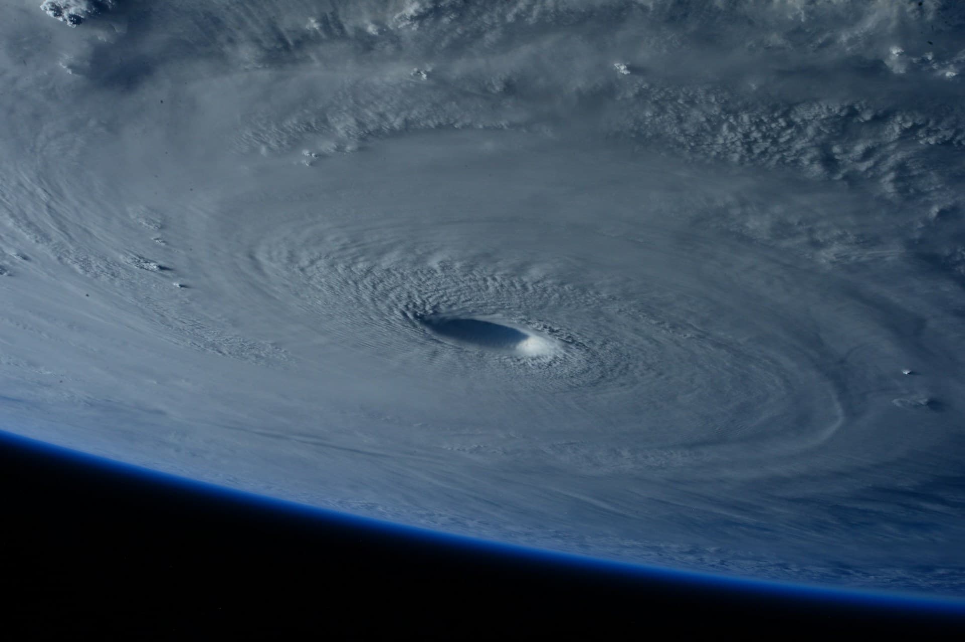Cover image: How to Ensure Adequate Insurance Coverage for Your Condo in Hurricane-Prone Areas