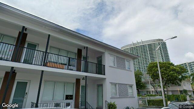 Tini Villas, 1510 West Ave