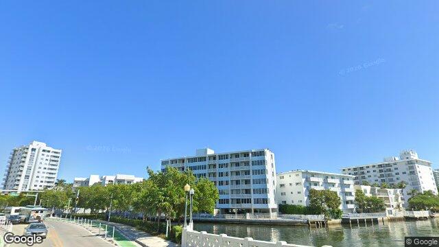 Bonne Vie, 1670 Lincoln Ct