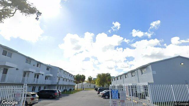 Town Park Plaza North, 479 NW 19th St