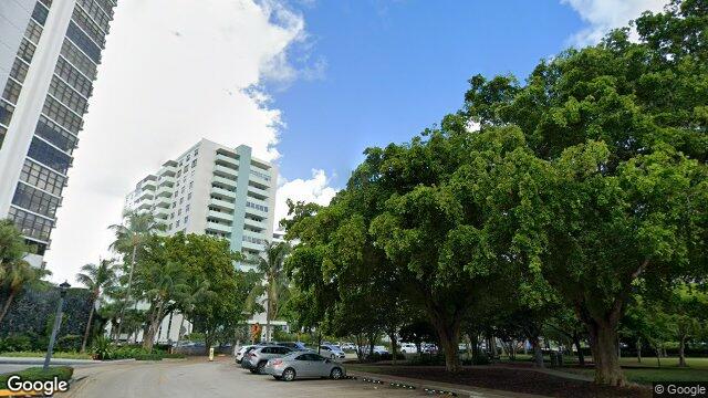 Nine Island Avenue, 9 Island Ave